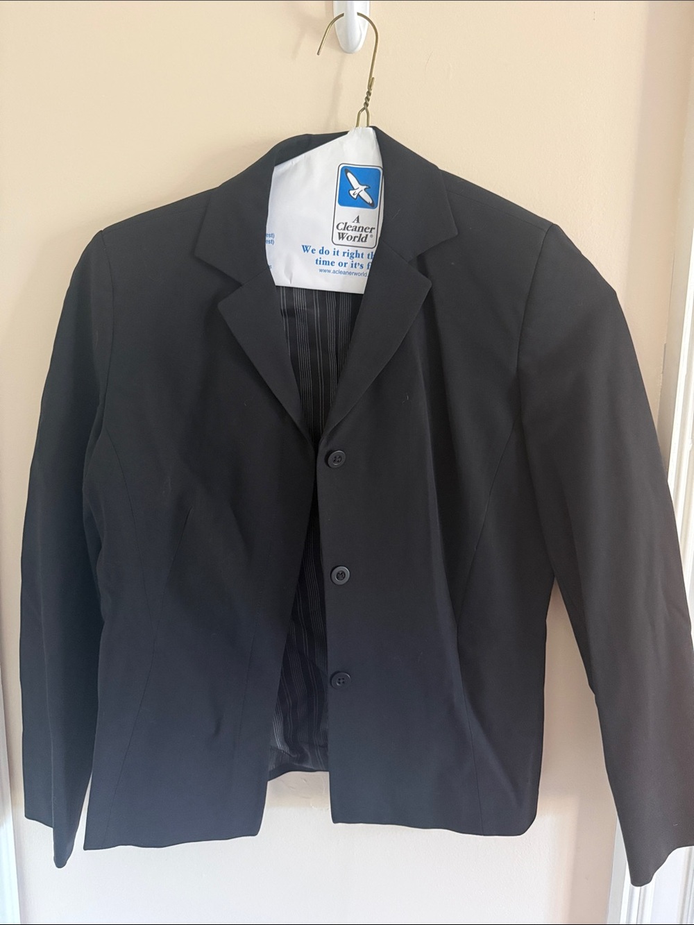 Black Harold’s Women's Blazer - Classic Three-Button Jacket w Shoulder Pads